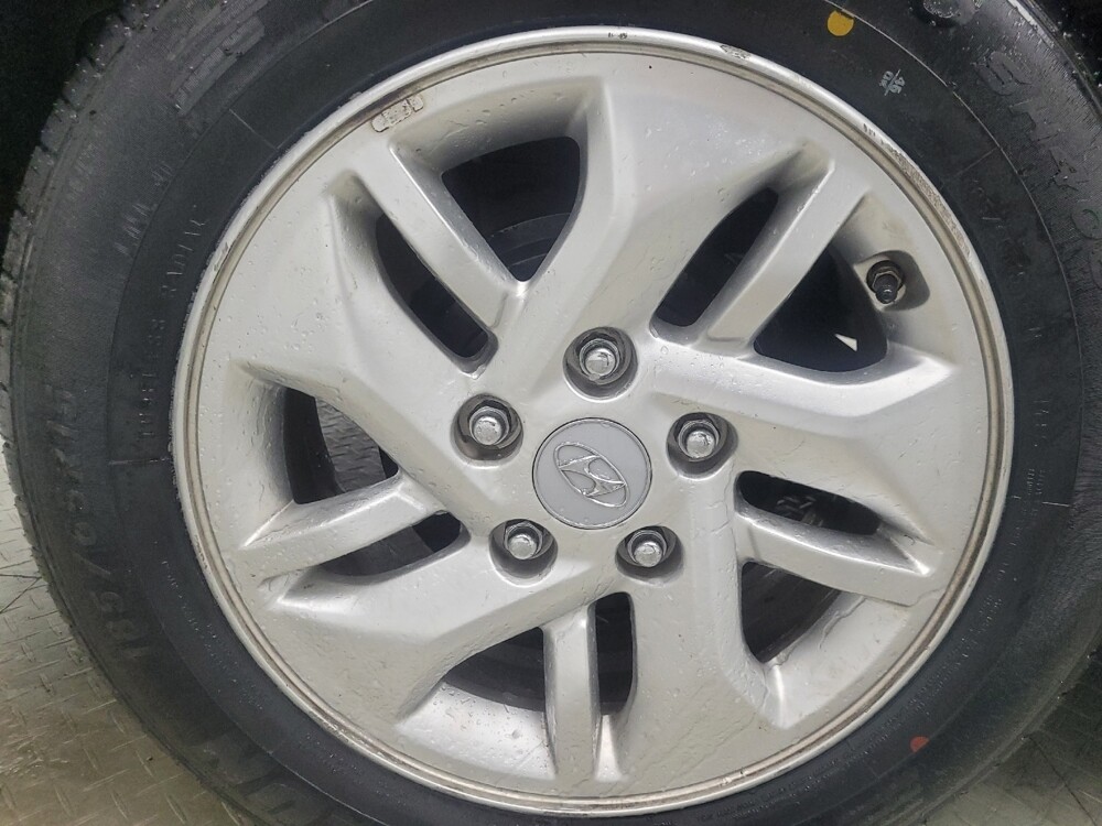 2021 Hyundai Venue in Highland, IN 46322 - 18100212 31