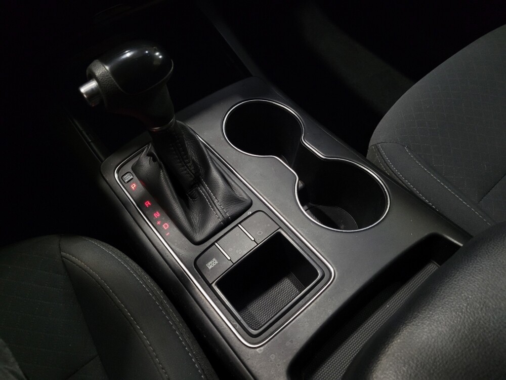 2016 Kia Sorento in Woodbridge, VA 22191 - 18100213 26