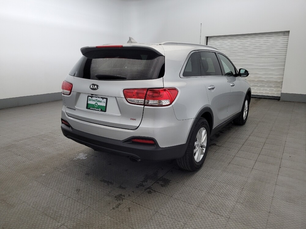 2016 Kia Sorento in Woodbridge, VA 22191 - 18100213 9