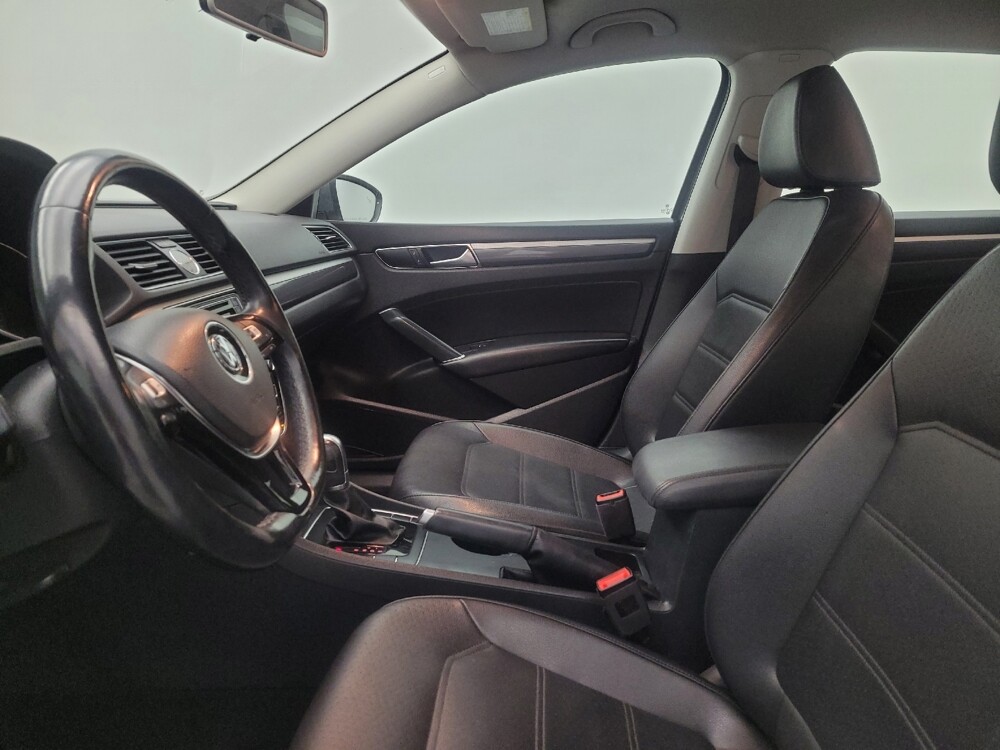 2017 Volkswagen Passat in Cincinnati, OH 45255 - 18100214 17