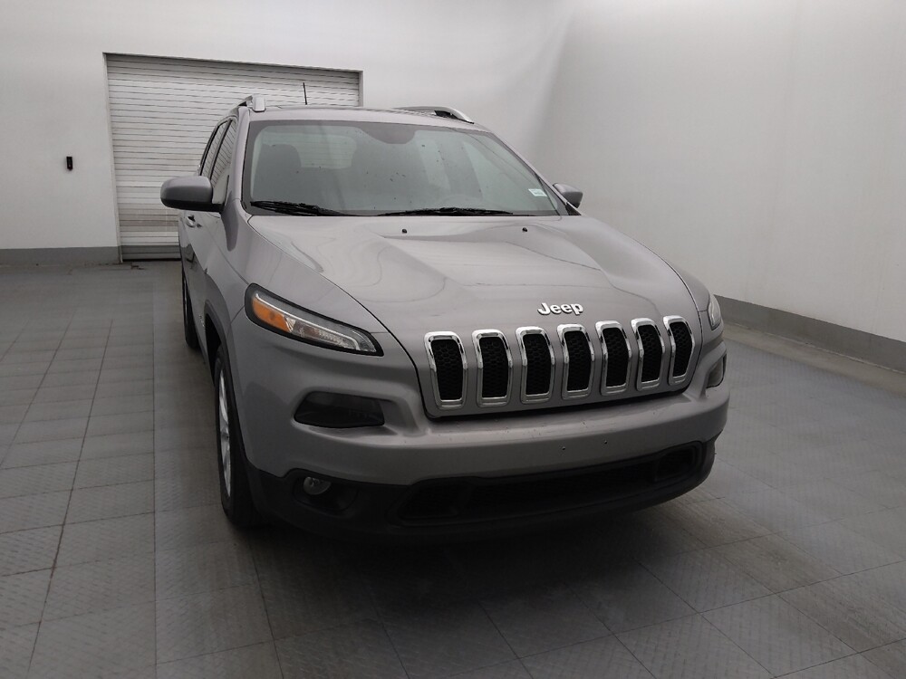 2018 Jeep Cherokee in Tampa, FL 33619 - 18100216 14