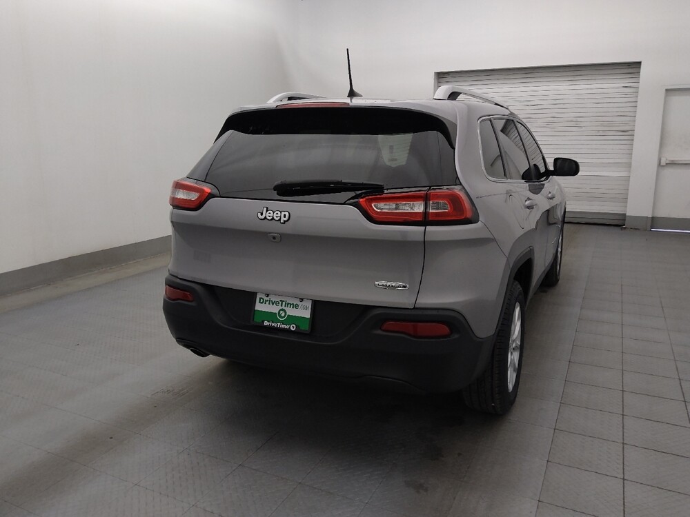 2018 Jeep Cherokee in Tampa, FL 33619 - 18100216 7