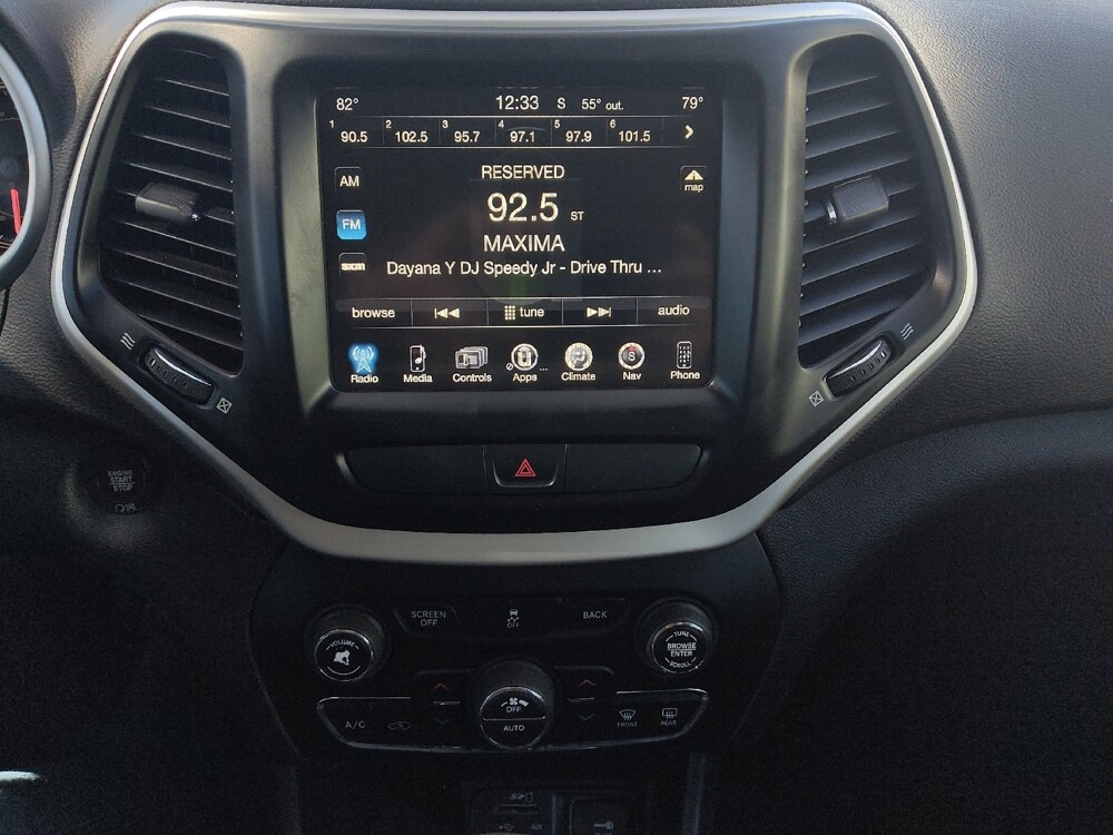 2018 Jeep Cherokee in Tampa, FL 33619 - 18100216 25