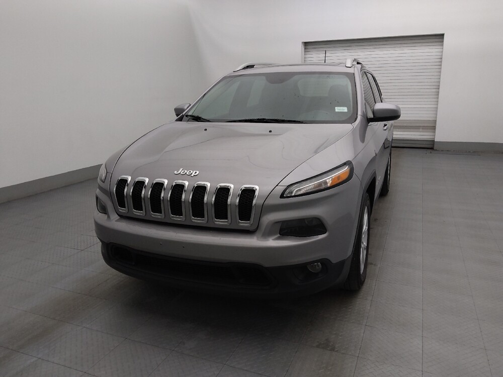 2018 Jeep Cherokee in Tampa, FL 33619 - 18100216 15