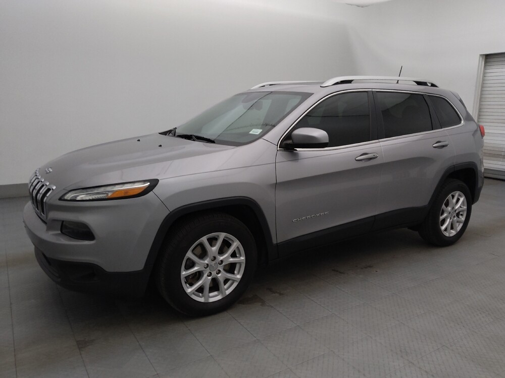 2018 Jeep Cherokee in Tampa, FL 33619 - 18100216 2
