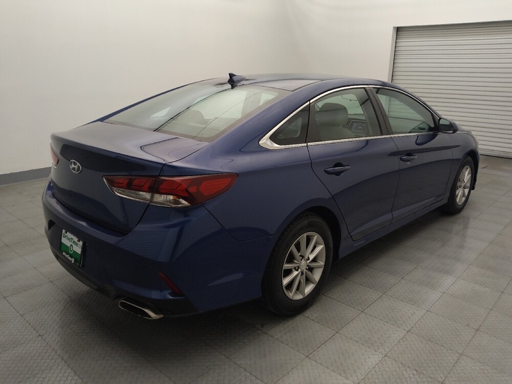 2019 Hyundai Sonata in Houston, TX 77034 - 18100218 9