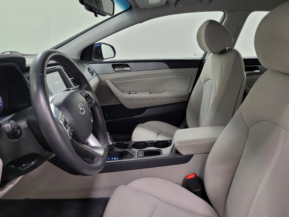 2018 Hyundai Sonata in Langhorne, PA 19047 - 18100220 17