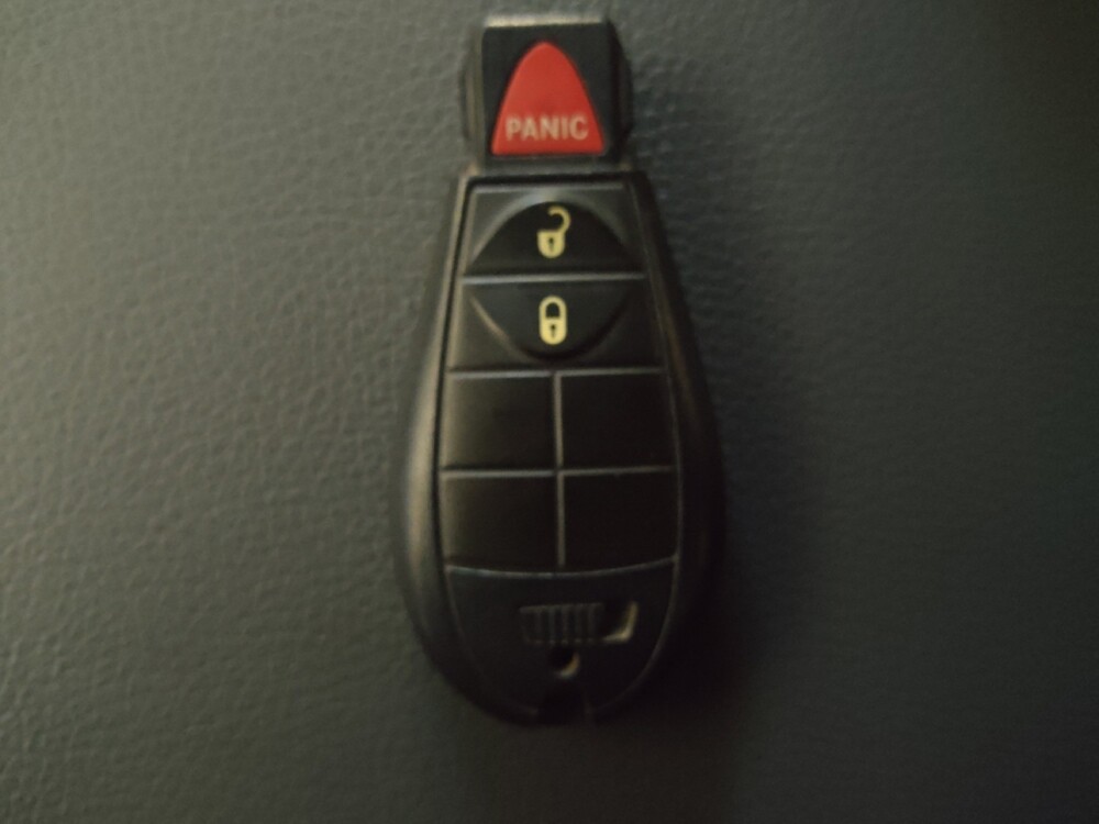 2019 RAM 1500 in Raleigh, NC 27604 - 18100223 32