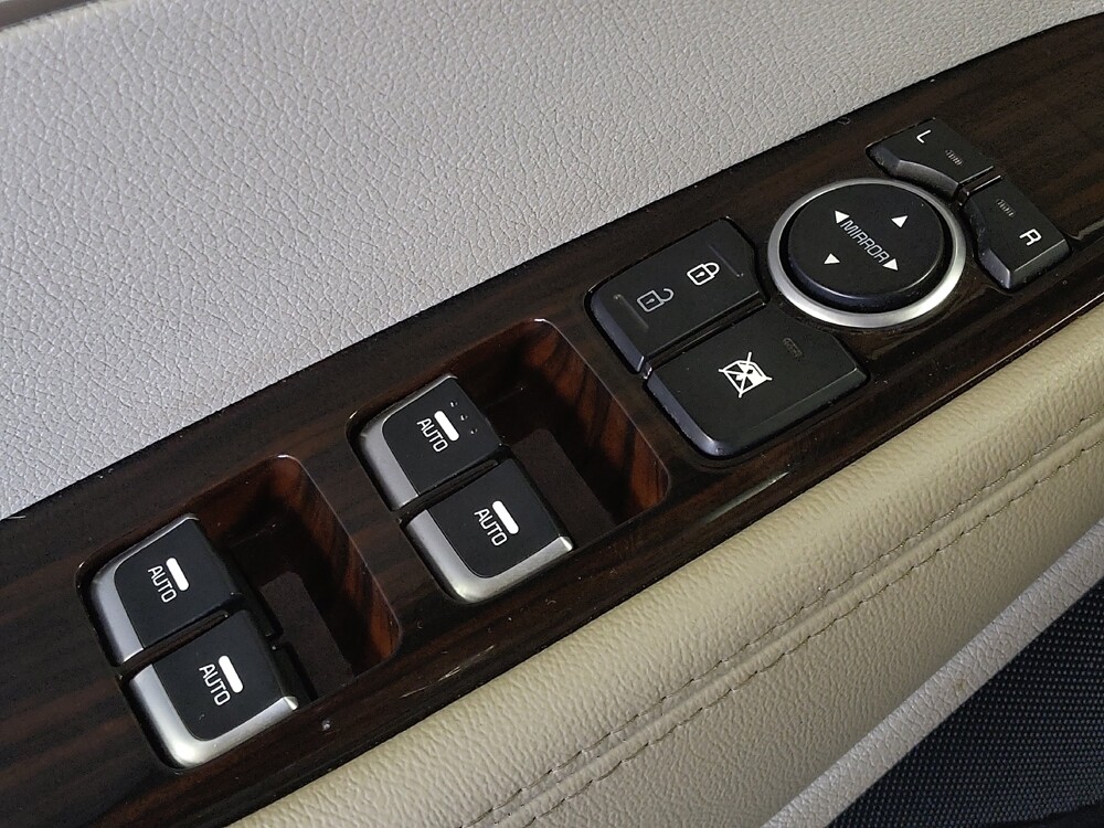 2020 Kia Sorento in Metairie, LA 70006 - 18100225 27