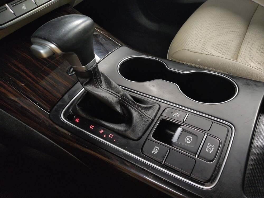 2020 Kia Sorento in Metairie, LA 70006 - 18100225 26