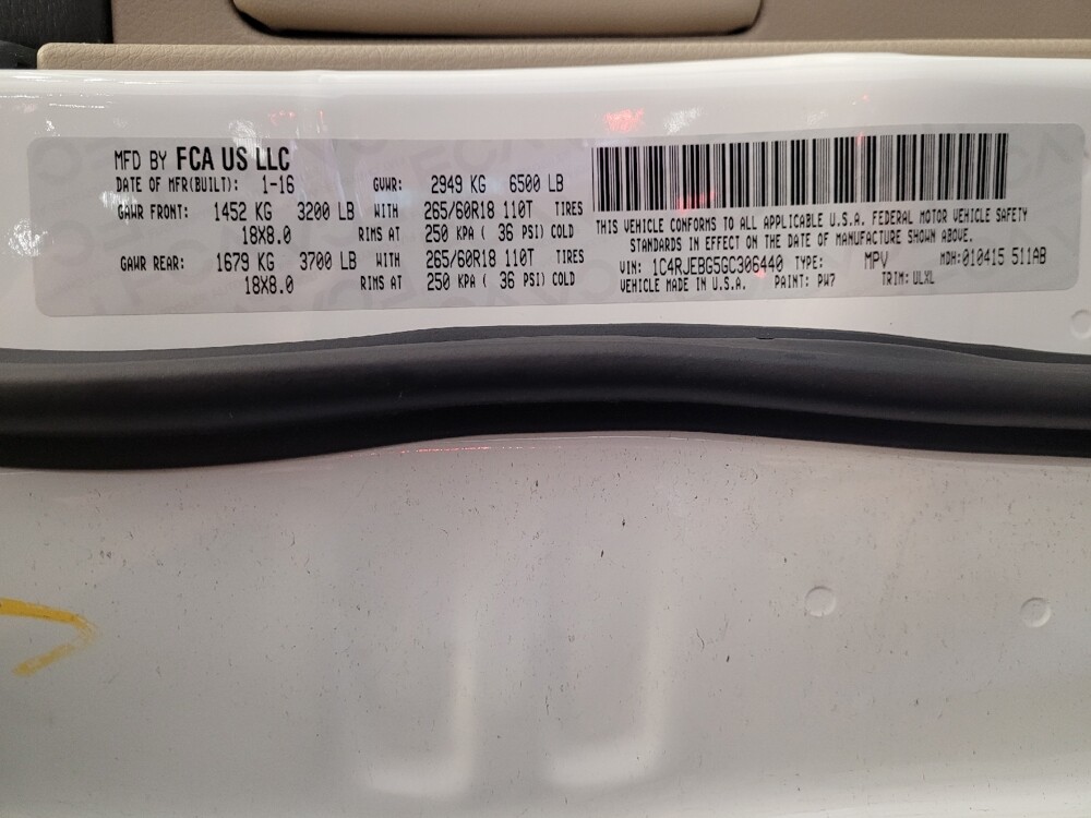 2016 Jeep Grand Cherokee in Riverside, CA 92504 - 18100226 33