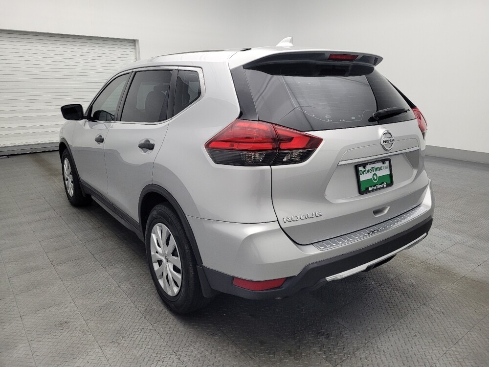 2017 Nissan Rogue in Gainesville, FL 32609 - 18100232 5