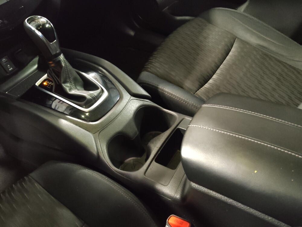 2017 Nissan Rogue in Gainesville, FL 32609 - 18100232 26