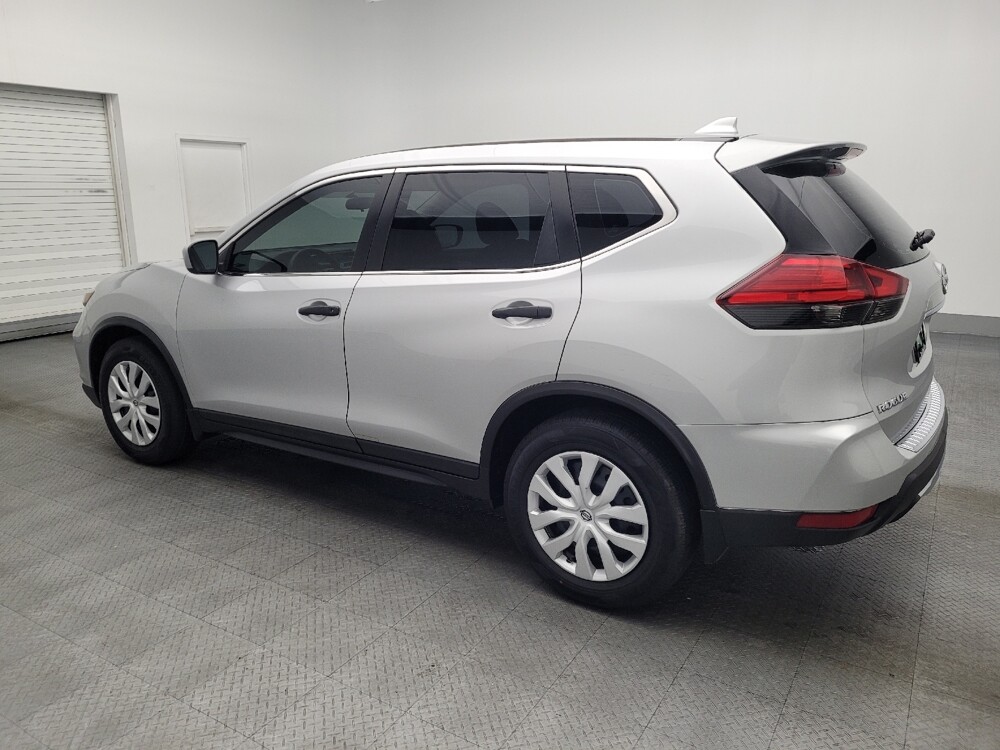 2017 Nissan Rogue in Gainesville, FL 32609 - 18100232 3