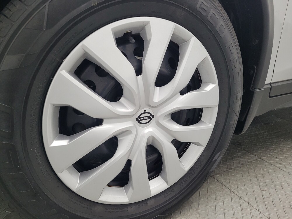 2017 Nissan Rogue in Gainesville, FL 32609 - 18100232 31