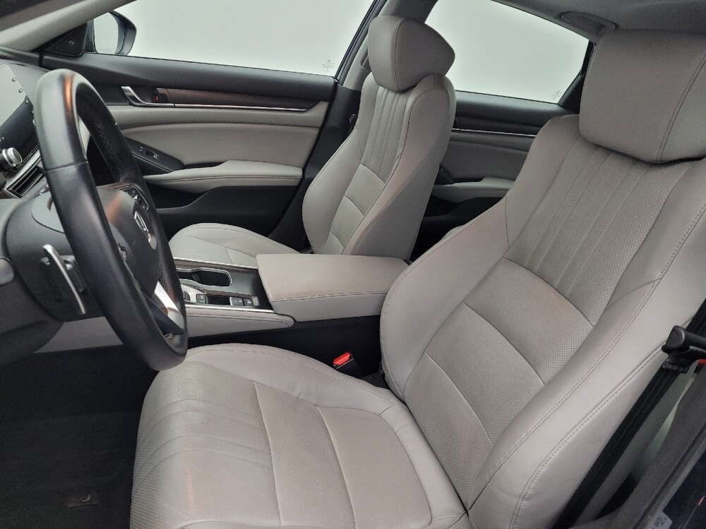 2018 Honda Accord in Greensboro, NC 27407 - 18100234 17