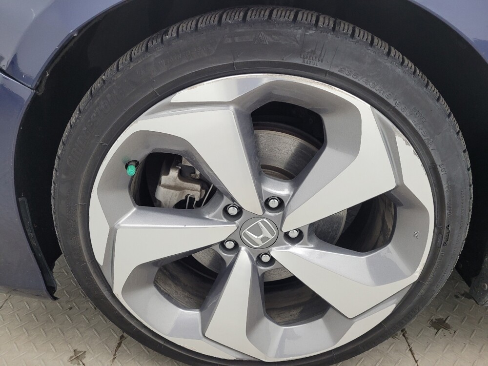 2018 Honda Accord in Greensboro, NC 27407 - 18100234 31