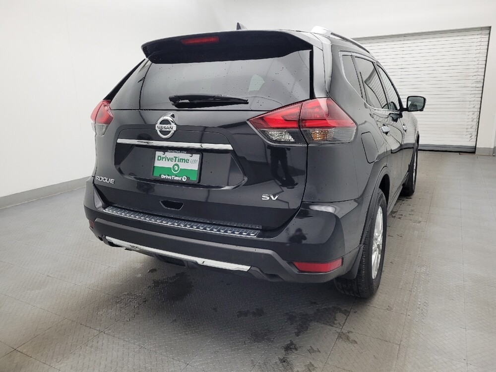 2018 Nissan Rogue in Fayetteville, NC 28304 - 18100235 7