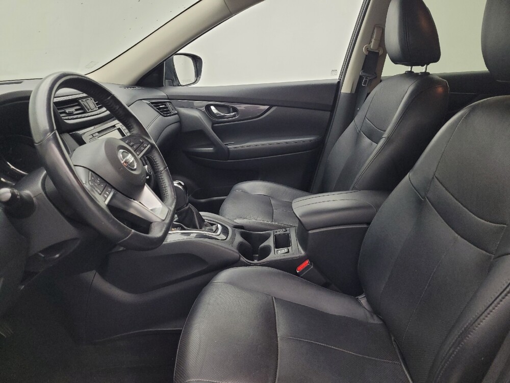 2018 Nissan Rogue in Fayetteville, NC 28304 - 18100235 17