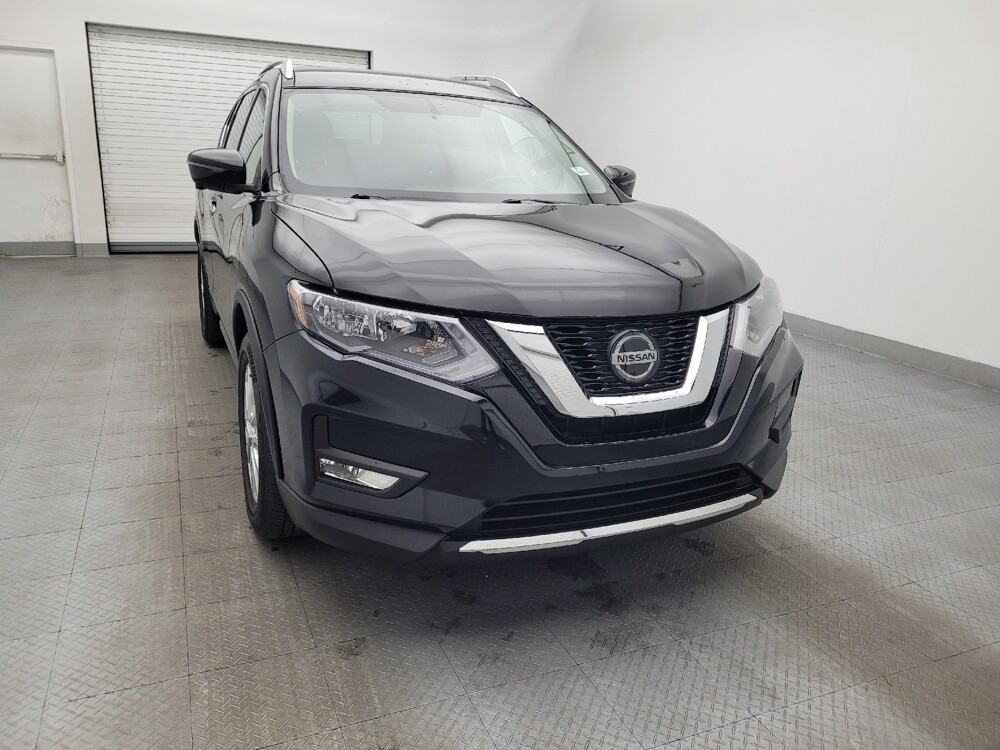 2018 Nissan Rogue in Fayetteville, NC 28304 - 18100235 14