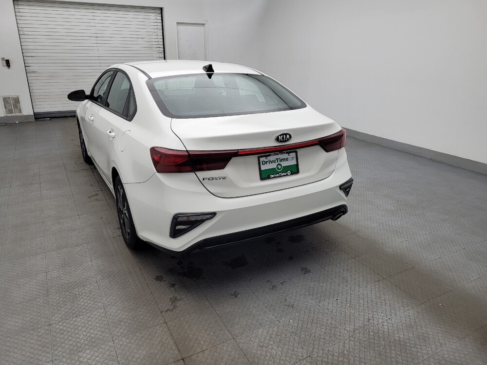 2019 Kia Forte in Wilmington, NC 28405 - 18100237 6