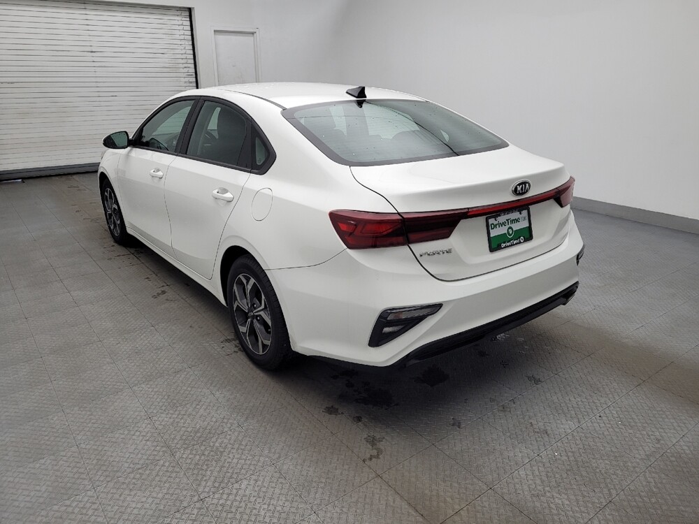 2019 Kia Forte in Wilmington, NC 28405 - 18100237 5
