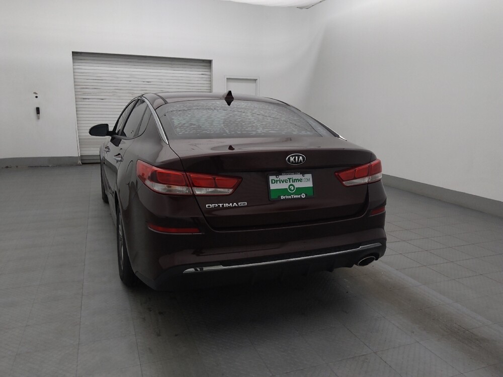 2020 Kia Optima in Tampa, FL 33619 - 18100238 6