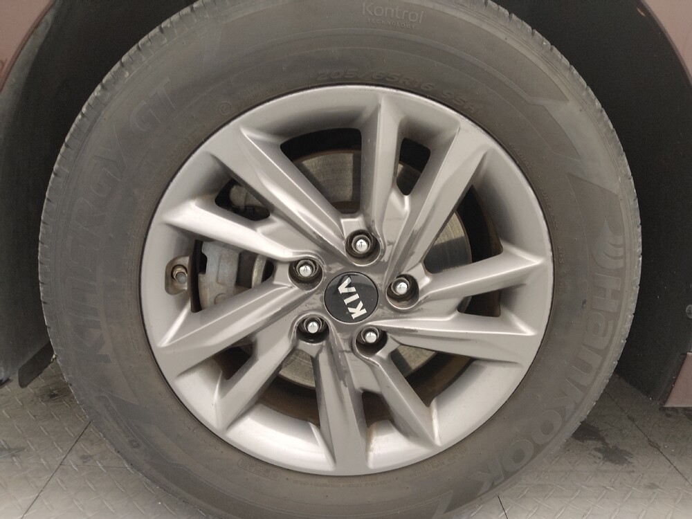 2020 Kia Optima in Tampa, FL 33619 - 18100238 31