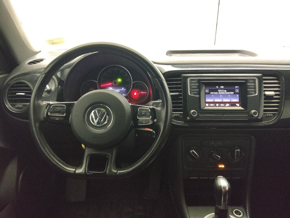 2019 Volkswagen Beetle in Knoxville, TN 37923 - 18100242 22