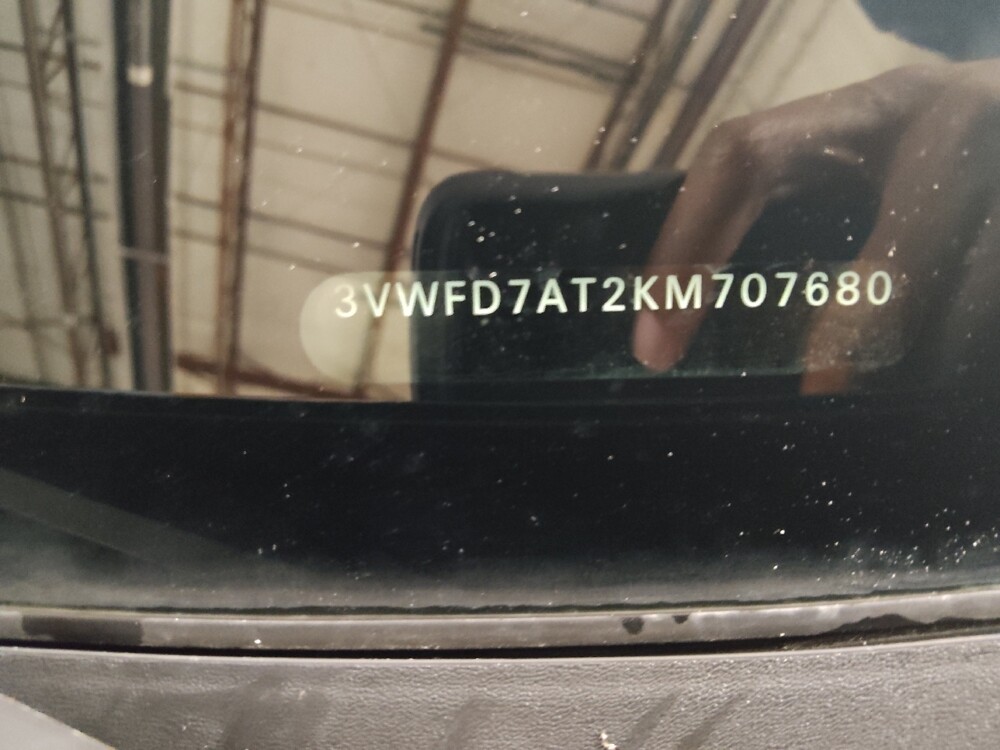 2019 Volkswagen Beetle in Knoxville, TN 37923 - 18100242 33