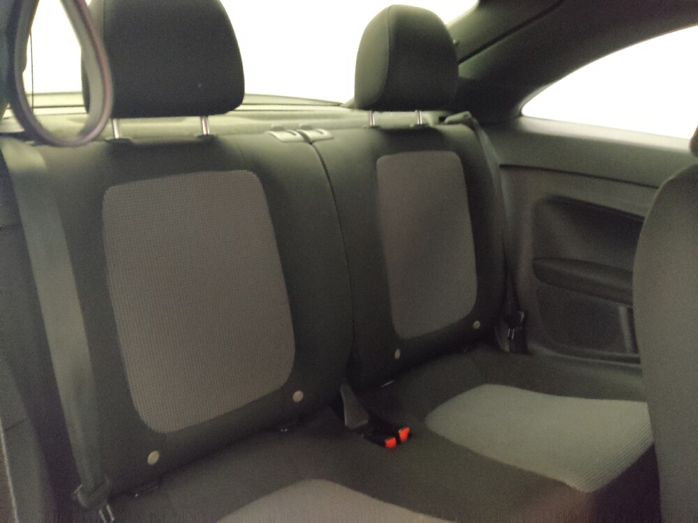 2019 Volkswagen Beetle in Knoxville, TN 37923 - 18100242 19