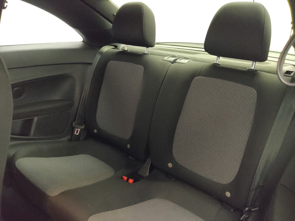 2019 Volkswagen Beetle in Knoxville, TN 37923 - 18100242 18