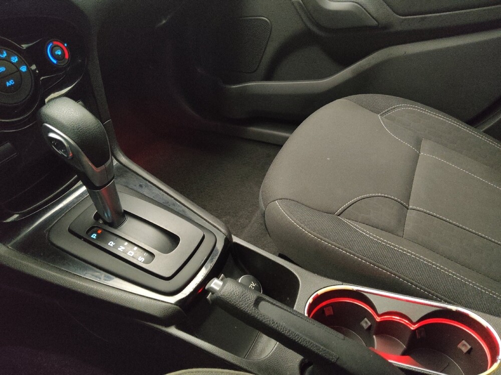 2015 Ford Fiesta in Lombard, IL 60148 - 18100244 26