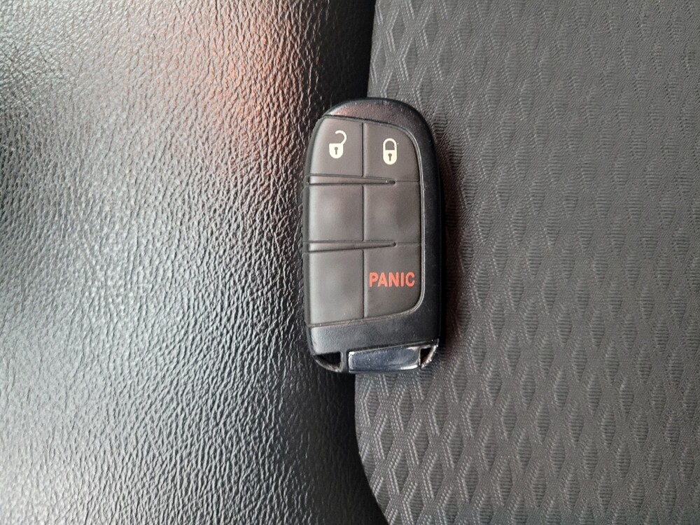 2022 Jeep Compass in Springfield, MO 65807 - 18100246 32