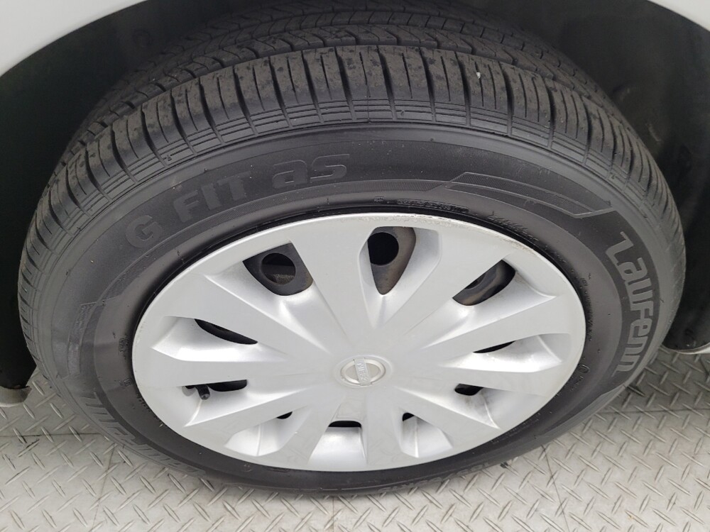 2019 Nissan Versa in Las Vegas, NV 89102 - 18100255 31