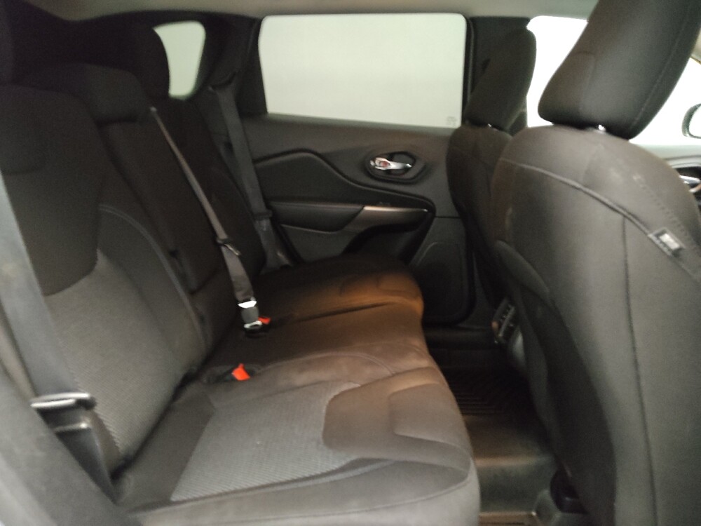 2021 Jeep Cherokee in Lubbock, TX 79424 - 18100256 19