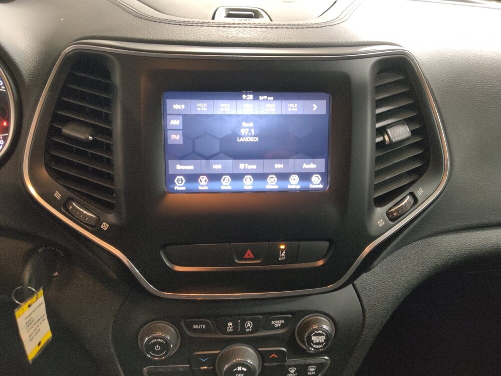 2021 Jeep Cherokee in Lubbock, TX 79424 - 18100256 25