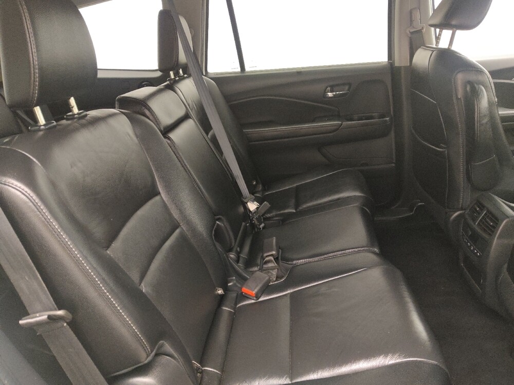 2019 Honda Pilot in Hialeah, FL 33014 - 18100257 19