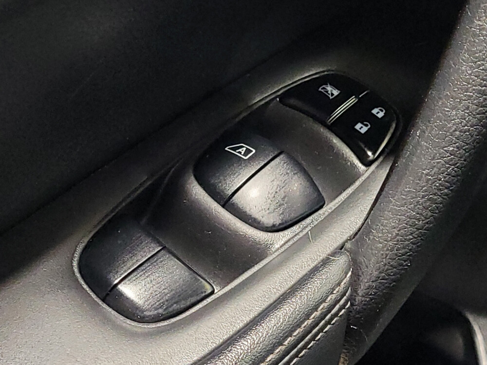 2019 Nissan Rogue in West Palm Beach, FL 33409 - 18100261 27