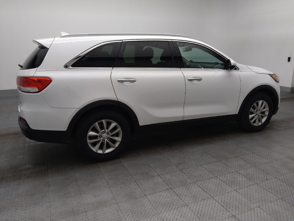 2016 Kia Sorento in Gainesville, FL 32609 - 18100264 10