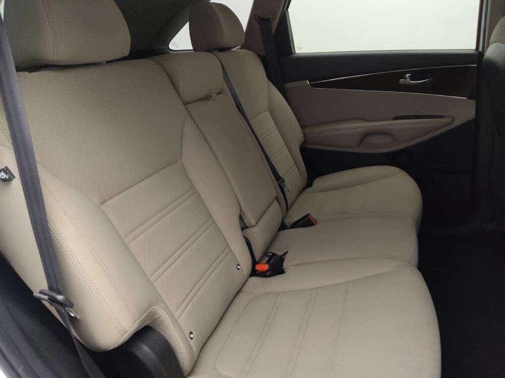 2016 Kia Sorento in Gainesville, FL 32609 - 18100264 19