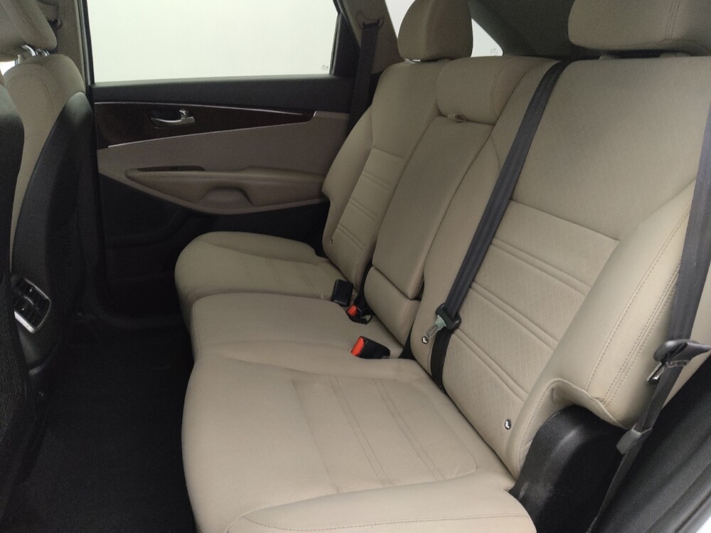 2016 Kia Sorento in Gainesville, FL 32609 - 18100264 18