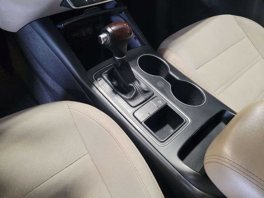 2016 Kia Sorento in Gainesville, FL 32609 - 18100264 26