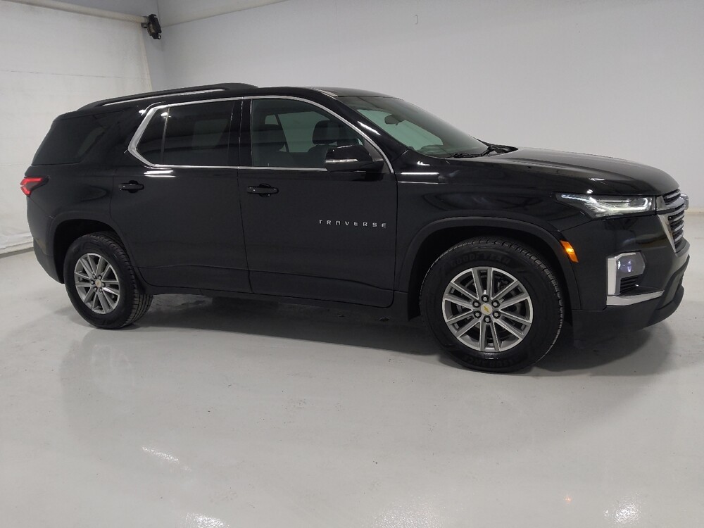 2022 Chevrolet Traverse in Columbus, OH 43231 - 18100266 11