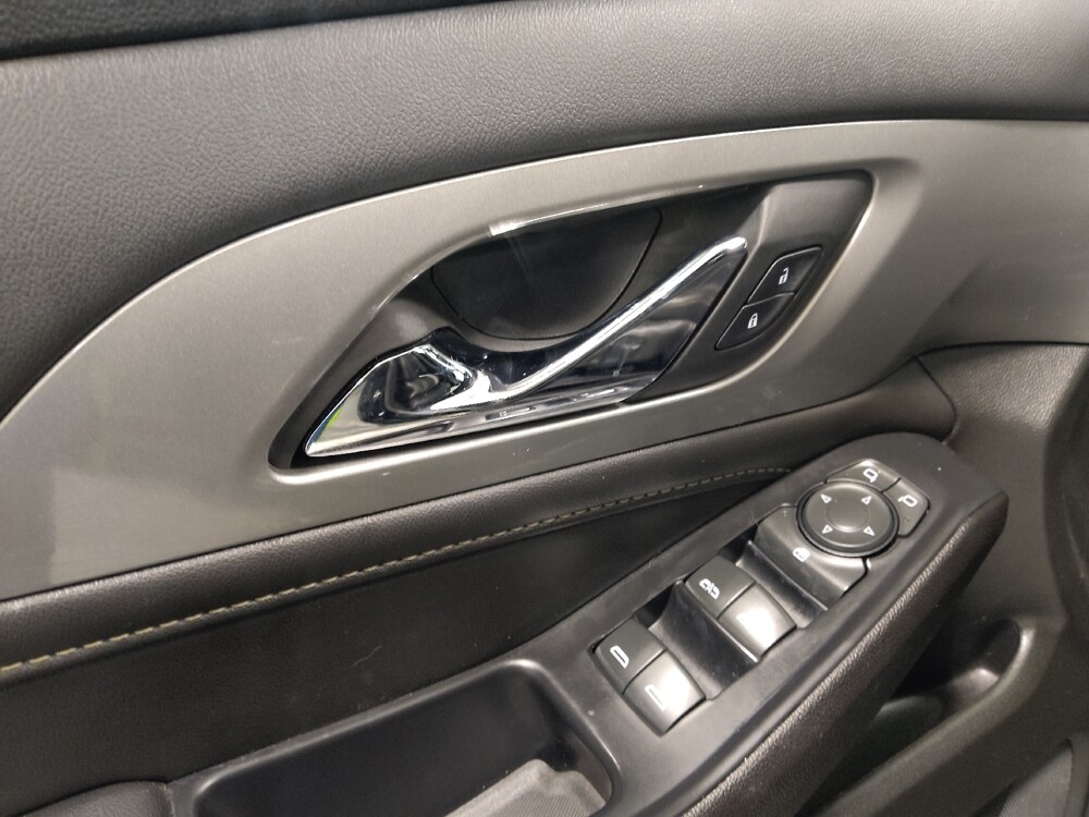 2022 Chevrolet Traverse in Columbus, OH 43231 - 18100266 27