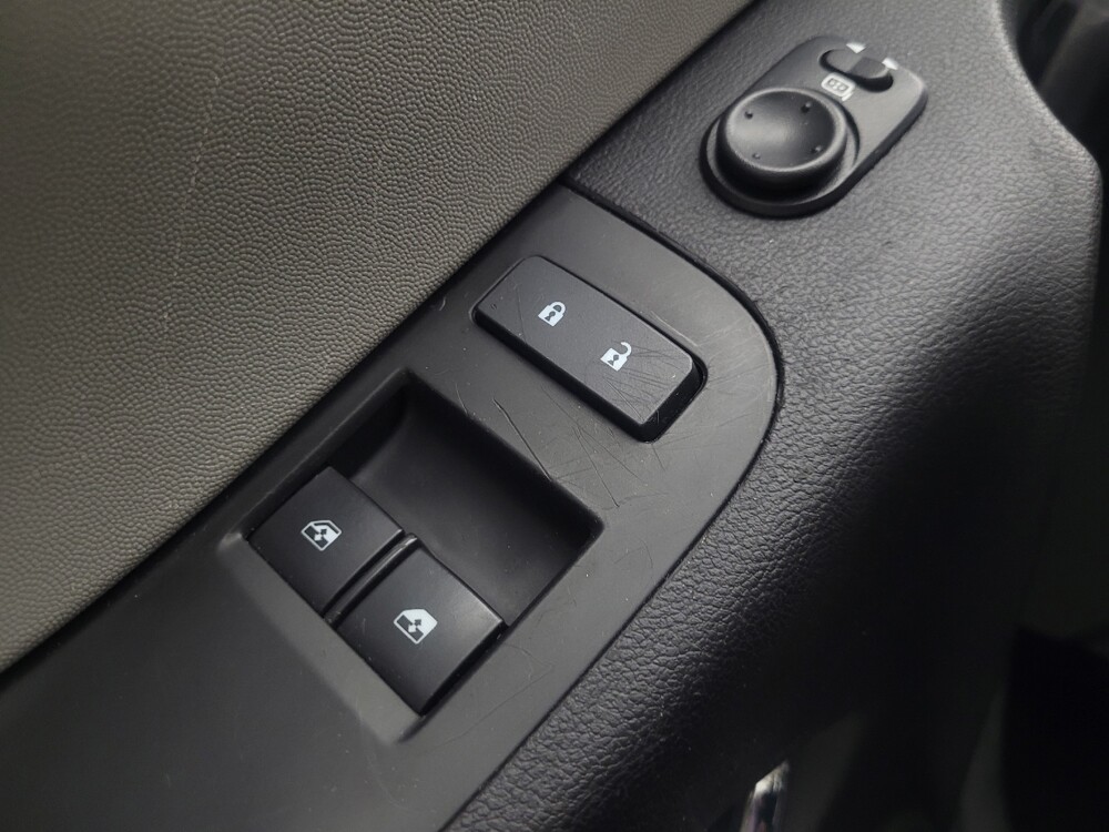 2015 Chevrolet Camaro in Highland, IN 46322 - 18100270 27