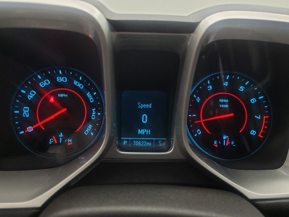 2015 Chevrolet Camaro in Highland, IN 46322 - 18100270 23