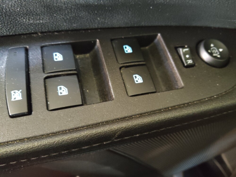 2017 Chevrolet Equinox in Conway, SC 29526 - 18100272 27