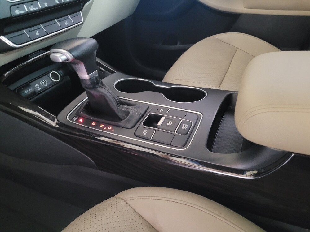 2020 Kia Sorento in Tampa, FL 33619 - 18100273 26