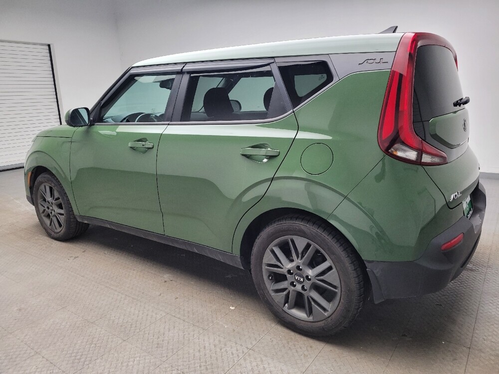 2020 Kia Soul in Grand Rapids, MI 49508 - 18100276 3